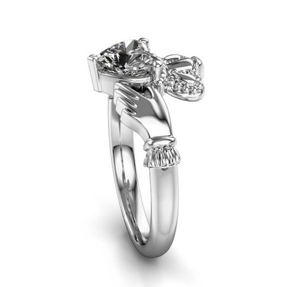 Heart Shaped 925 Silver White Sapphire Ring New - Picture 3 of 4